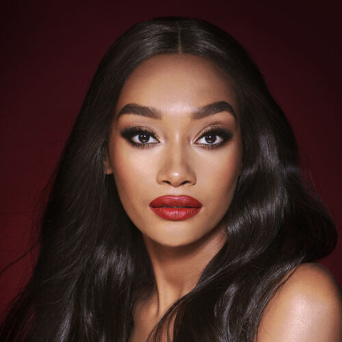 Charlotte Tilbury The Bombshell