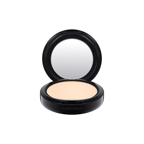 MAC Studio Fix Fluid Spf 15 Foundation NC10