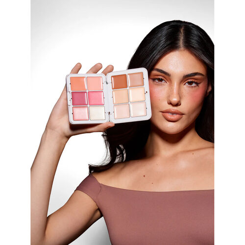 SOSU Cosmetics Complete Canvas Complexion Palette Light