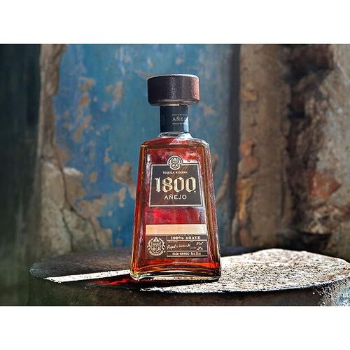 1800 1800 Añejo Tequila