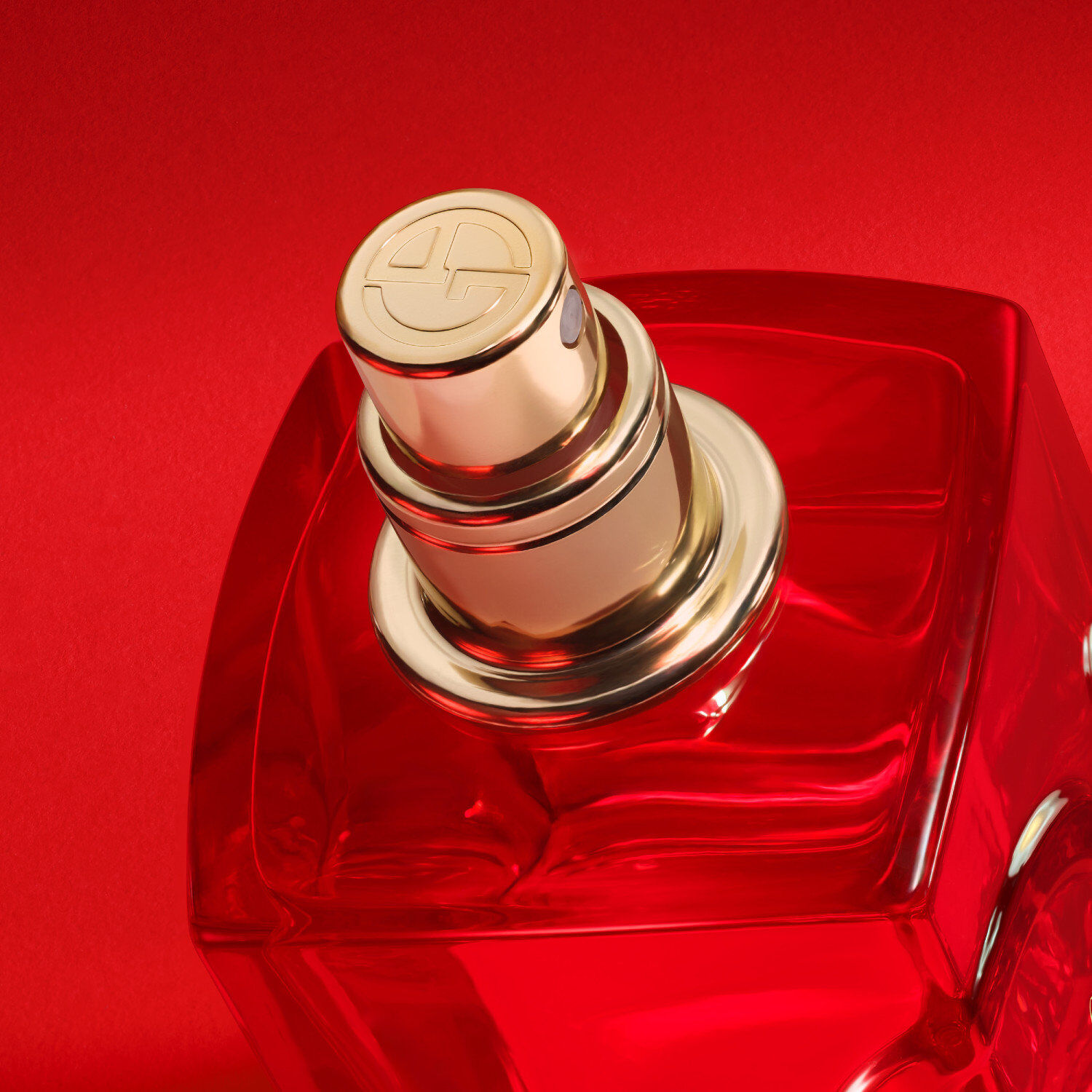 Si Passione Red Musk Eau de Parfum 50ml | Airport Duty Free Shopping