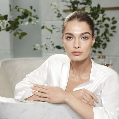 Charlotte Tilbury Super Radiance Resurfacing Facial 50ml