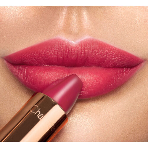 Charlotte Tilbury Matte Revolution Gracefully Pink