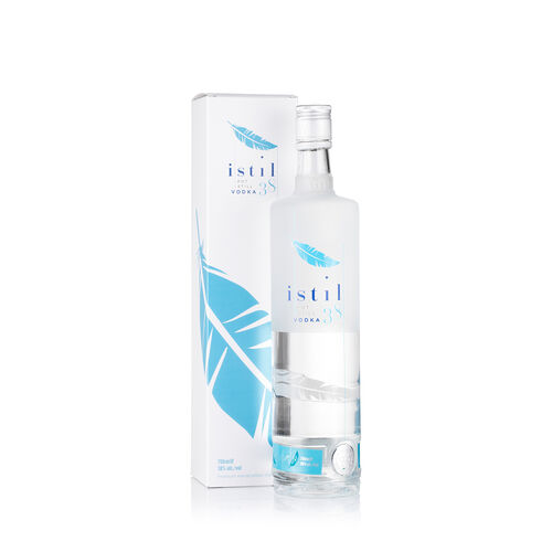 istil 38 istil 38 Blue Irish Vodka 70cl