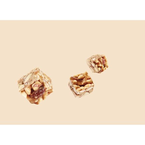  El Almendro Almond and Salted Caramel cubes 100g