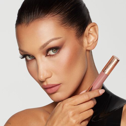 Charlotte Tilbury Airbrush Flawless Lip Blur Pillow Talk Blur