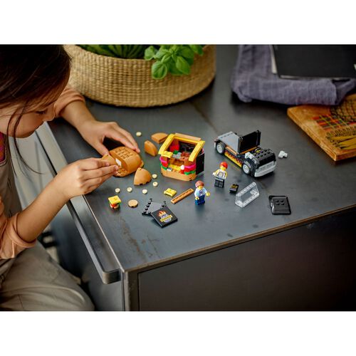 Lego City Burger Van Food Truck Vehicle Toy Set