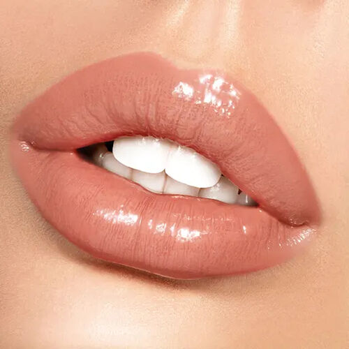 Free Gift when you spend €100 on Charlotte Tilbury