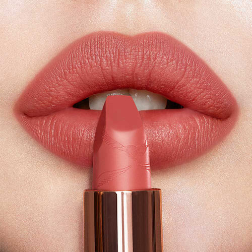 Charlotte Tilbury Matte Revolution Mrs Kisses