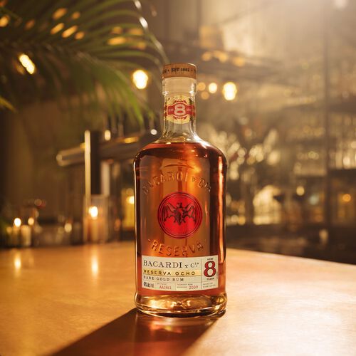 Bacardi Bacardí 8 Year Old Premium Golden Rum 1L