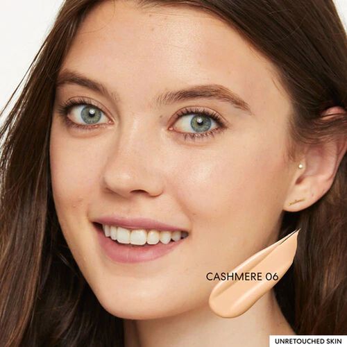bareMinerals Barepro Performance Wear Liquid Foundation SPF 20 06 Cashmere