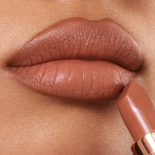 Charlotte Tilbury Matte Revolution Catwalking