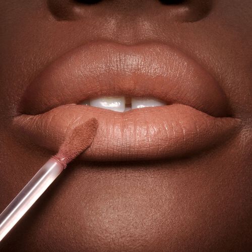 Charlotte Tilbury Airbrush Flawless Lip Blur Nude Blur