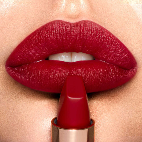 Charlotte Tilbury Matte Revolution Red Carpet Red