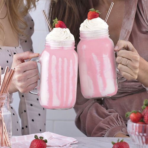 Baileys Strawberries & Cream Liqueur  70cl