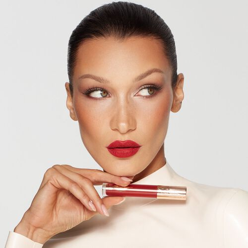 Charlotte Tilbury Airbrush Flawless Lip Blur Ruby Blur
