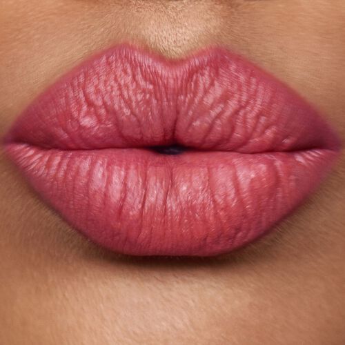 Charlotte Tilbury Airbrush Flawless Lip Blur Rose Blur