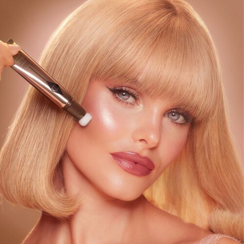 Charlotte Tilbury Hollywood Contour Wand Fair